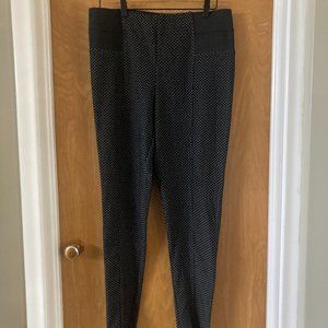Small houndstooth pattern leggings, size 1X
